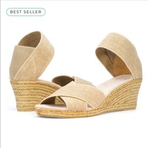 Charleston Show Co. Wedge Heels